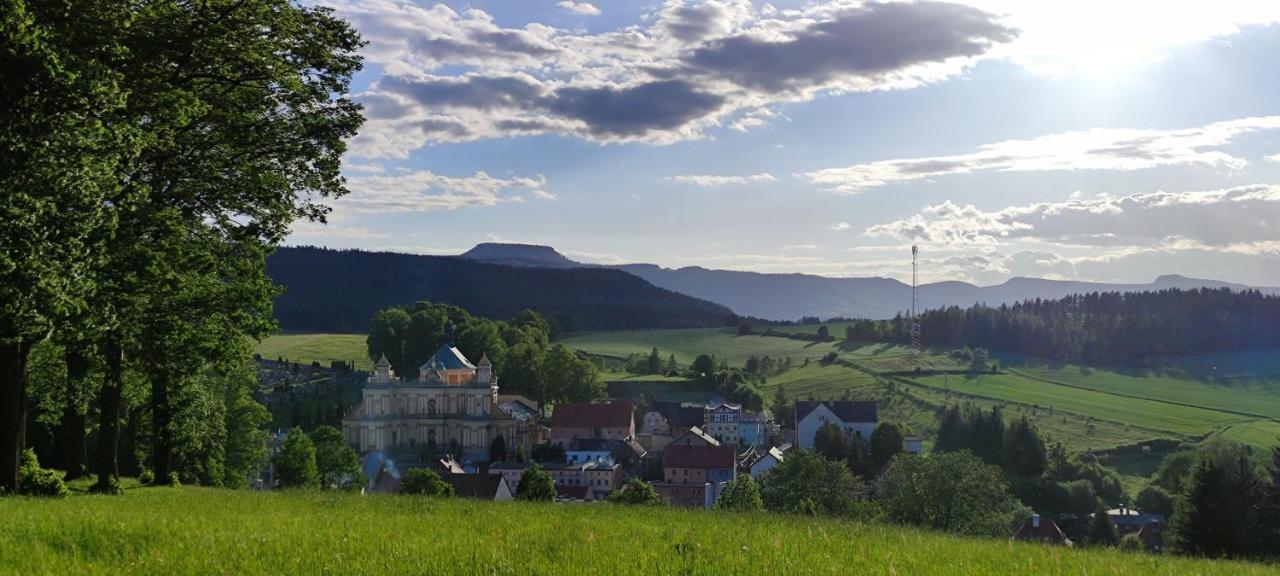 Villa Zielona Roza Wambierzyce Esterno foto